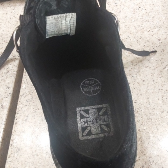 T.U.K Black Platform Shoes - Picture 4 of 7